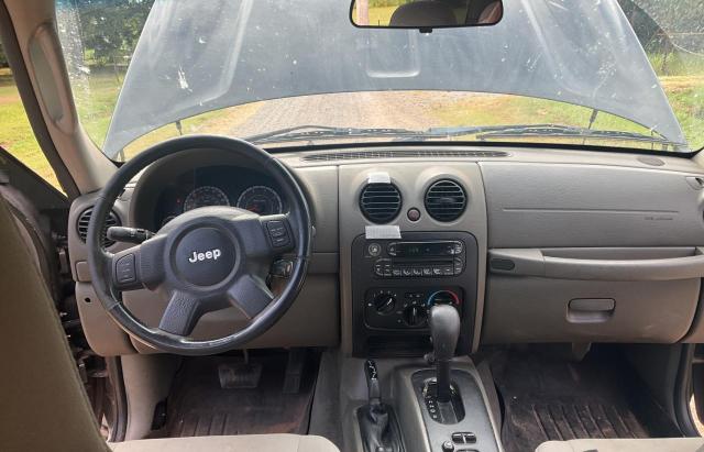 Photo 9 from auction – 2005 JEEP LIBERTY SP with VIN 1J4GL48K85W507925