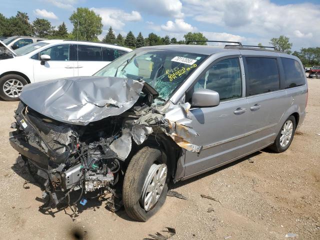 CHRYSLER TOWN & COU 2015 with VIN 2C4RC1BG5FR661830 - Photo from auction