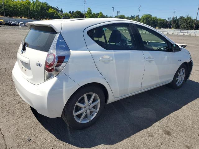 Photo 3 from auction – 2012 TOYOTA PRIUS C with VIN JTDKDTB33C1521427