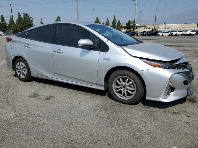 Photo 4 from auction – 2017 TOYOTA PRIUS PRIME with VIN JTDKARFP2H3057728