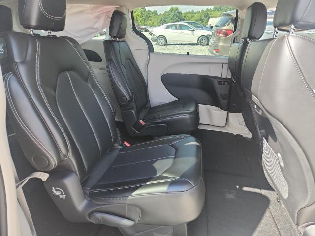 Photo 11 from auction – 2024 CHRYSLER PACIFICA TOURING L with VIN 2C4RC1BG2RR164030
