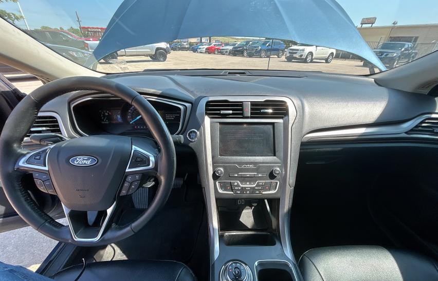 Photo 9 from auction – 2019 FORD FUSION SEL with VIN 3FA6P0CD8KR236604