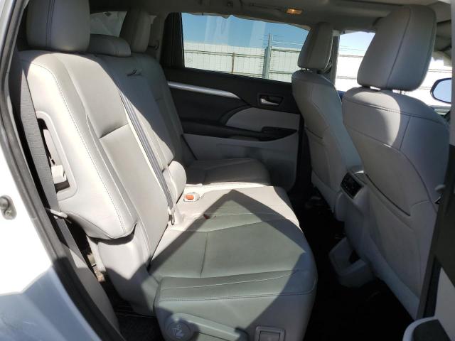 Photo 11 from auction – 2017 TOYOTA HIGHLANDER with VIN 5TDJZRFH3HS511531