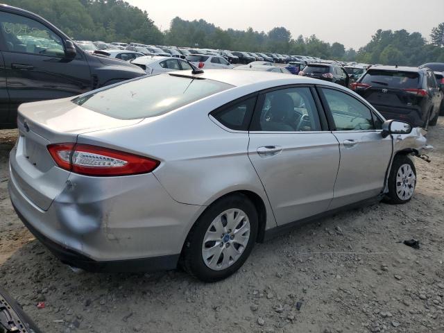 Photo 3 from auction – 2013 FORD FUSION S with VIN 3FA6P0G71DR249539