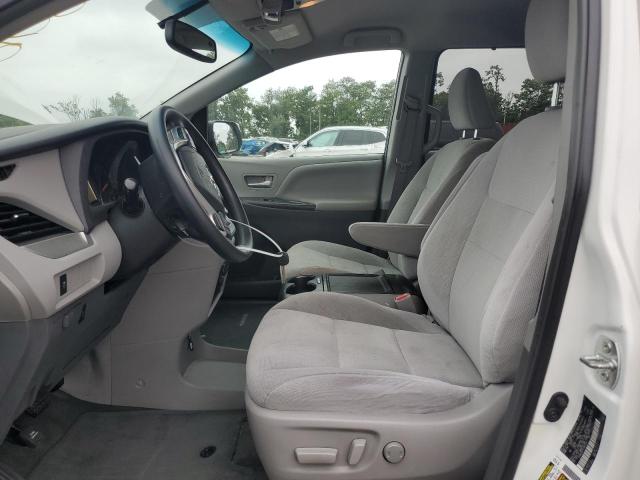 Photo 7 from auction – 2015 TOYOTA SIENNA LE with VIN 5TDKK3DC1FS667271