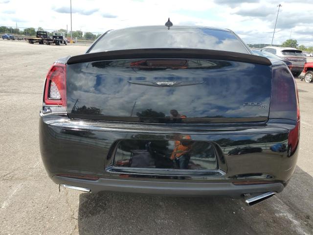 Photo 6 from auction – 2018 CHRYSLER 300 S with VIN 2C3CCABGXJH141275
