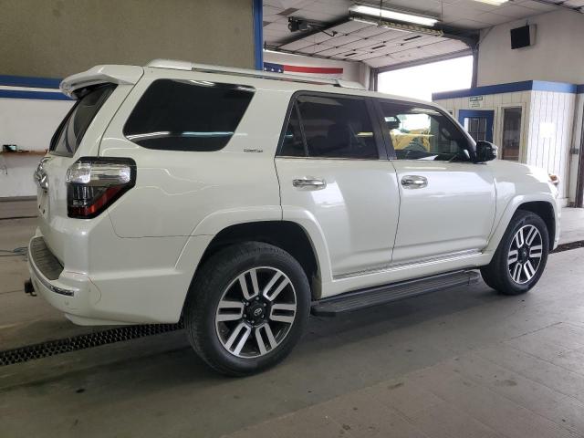 Photo 3 from auction – 2015 TOYOTA 4RUNNER SR with VIN JTEBU5JR8F5221960