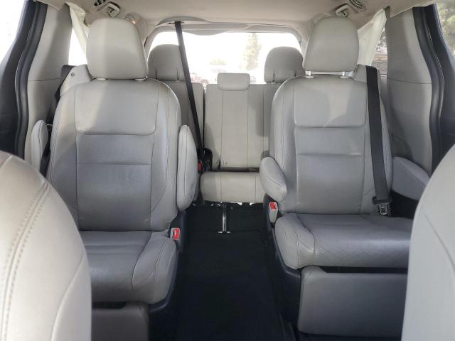 Photo 10 from auction – 2017 TOYOTA SIENNA XLE with VIN 5TDYZ3DC2HS809300