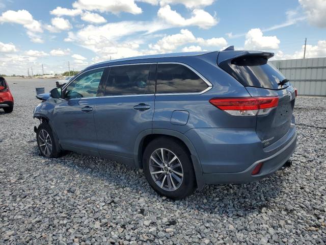 Photo 2 from auction – 2019 TOYOTA HIGHLANDER with VIN 5TDJZRFH8KS702370
