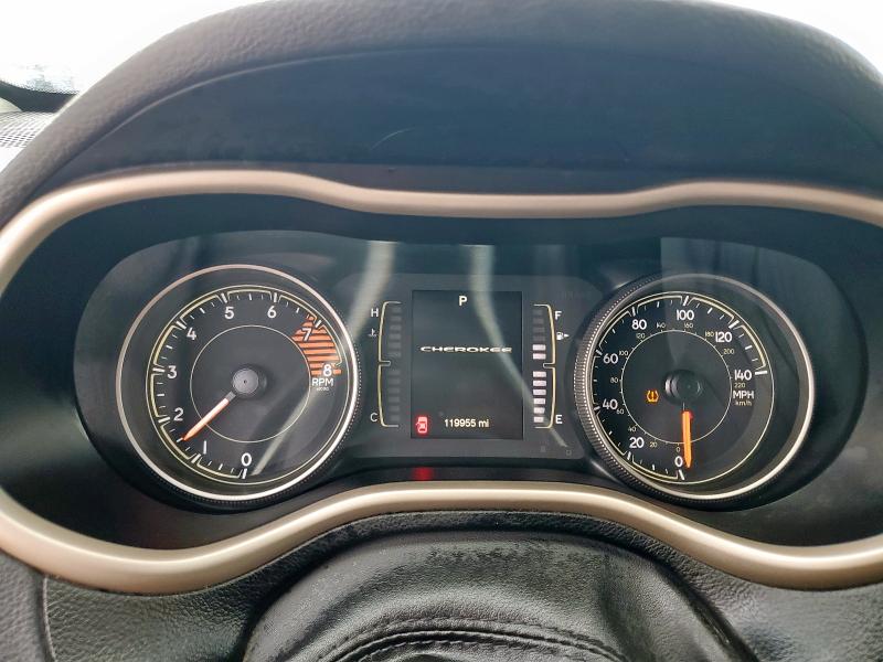 Photo 9 from auction – 2017 JEEP CHEROKEE L with VIN 1C4PJMCS9HW636473