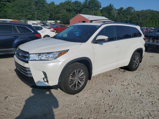 TOYOTA HIGHLANDER 2018 with VIN 5TDJZRFH8JS888961 - Photo from auction