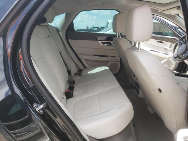 Photo 10 from auction – 2018 JAGUAR XF PREMIUM with VIN SAJBD4FX4JCY56590