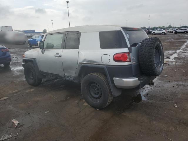 Снимка 2 от търг – 2007 TOYOTA FJ CRUISER с VIN JTEBU11FX70052201