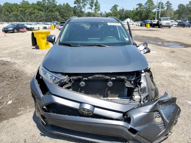 Photo 5 from auction – 2019 TOYOTA RAV4 XLE with VIN JTMW1RFV8KD033645