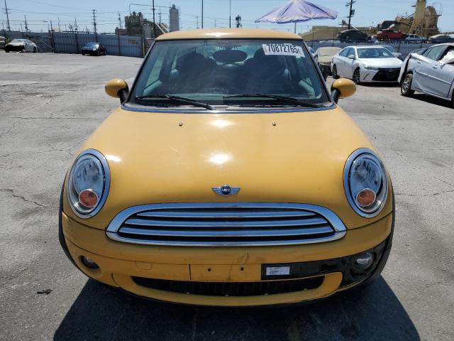 Photo 5 from auction – 2007 MINI COOPER with VIN WMWMF33547TT57440