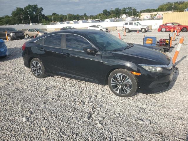 Photo 4 from auction – 2017 HONDA CIVIC LX with VIN 19XFC2F50HE063697
