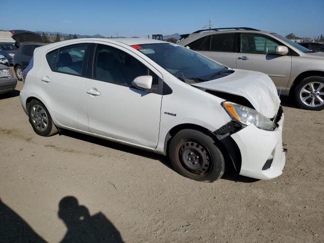 Photo 4 from auction – 2014 TOYOTA PRIUS C with VIN JTDKDTB35E1071797