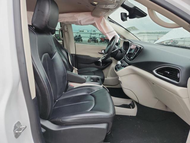 Photo 7 from auction – 2023 CHRYSLER PACIFICA TOURING L with VIN 2C4RC1BG7PR532733