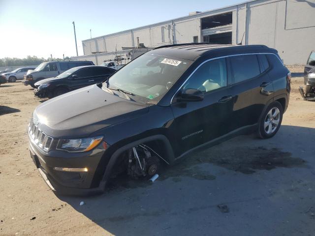 JEEP COMPASS LA 2017 with VIN 3C4NJDBB8HT660911 - Photo from auction