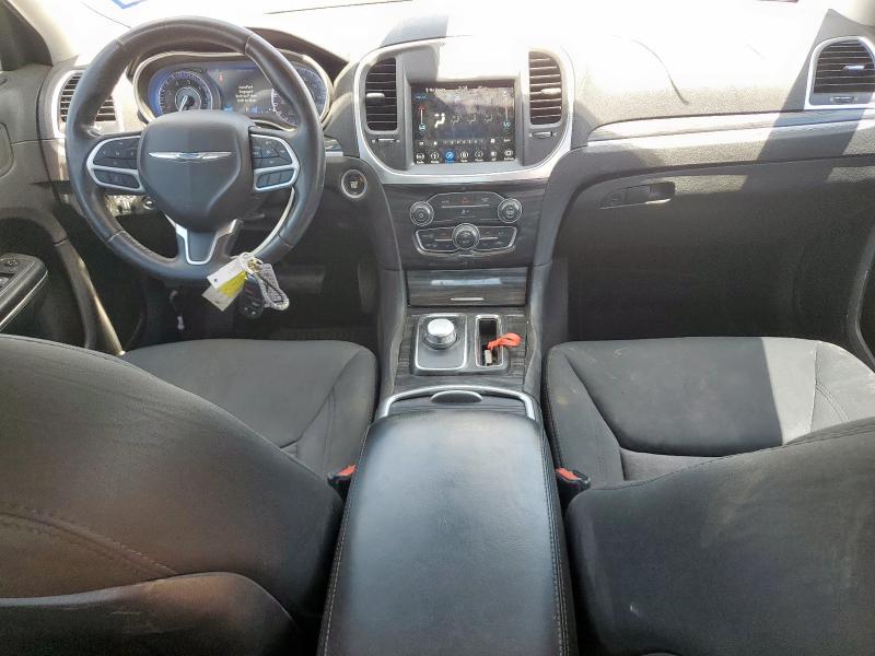 Photo 8 from auction – 2018 CHRYSLER 300 TOURIN with VIN 2C3CCAAG6JH293300