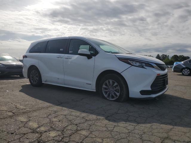 Photo 4 from auction – 2021 TOYOTA SIENNA LE with VIN 5TDKRKEC6MS043743