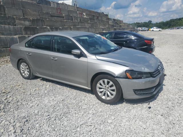 Photo 4 from auction – 2013 VOLKSWAGEN PASSAT S with VIN 1VWAP7A3XDC063349