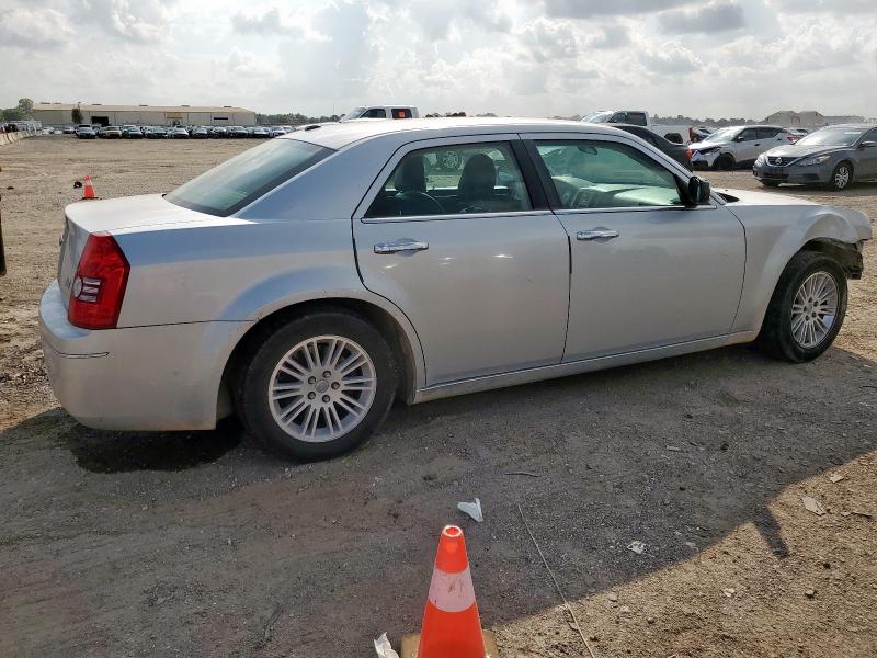 Photo 3 from auction – 2010 CHRYSLER 300 TOURIN with VIN 2C3CA5CV0AH167460
