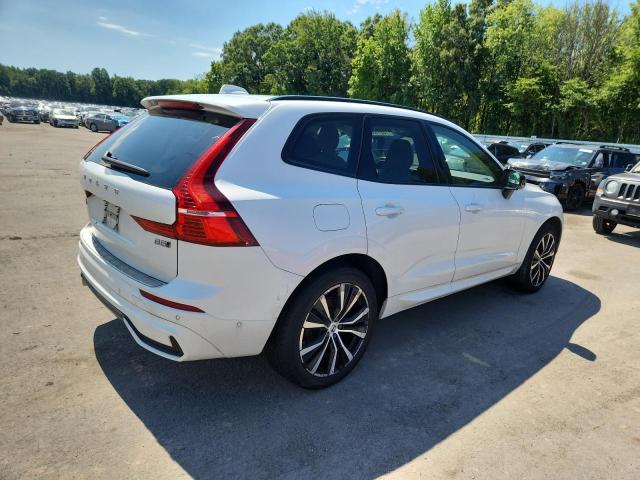 Photo 3 from auction – 2023 VOLVO XC60 PLUS with VIN YV4L12RW0P1335189