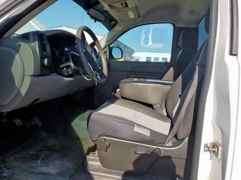 Photo 7 from auction – 2008 CHEVROLET SILVERADO with VIN 1GCEC14C38Z313672