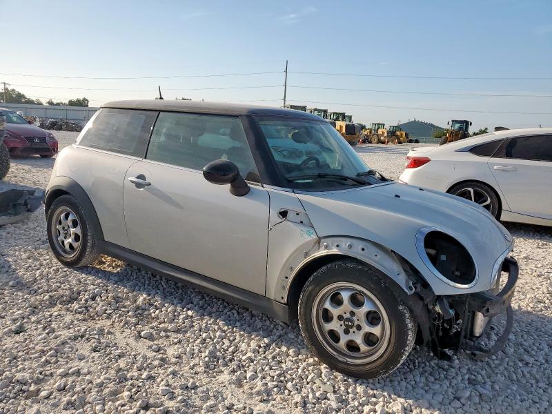 Photo 4 from auction – 2013 MINI COOPER with VIN WMWSU3C53DT546413