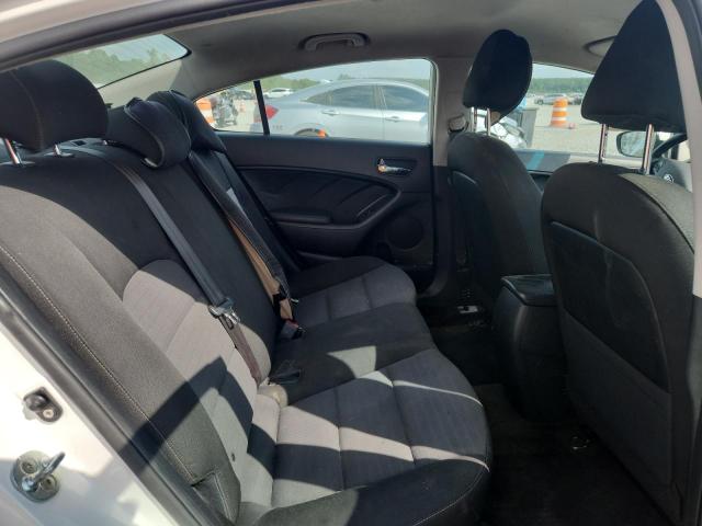 Photo 10 from auction – 2017 KIA FORTE LX with VIN 3KPFL4A7XHE123876