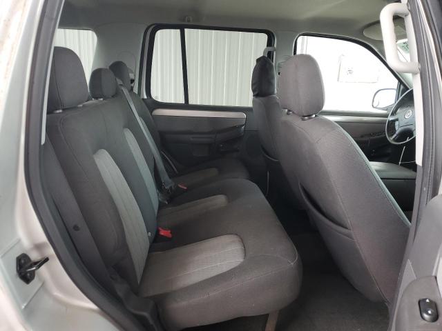 Photo 11 from auction – 2004 MERCURY MOUNTAINEE with VIN 4M2ZU86K14UJ10454