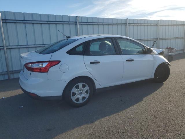 Photo 3 from auction – 2014 FORD FOCUS S with VIN 1FADP3E26EL119353