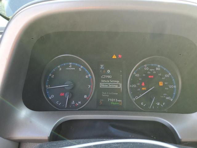 Photo 9 from auction – 2018 TOYOTA RAV4 ADVEN with VIN 2T3RFREV0JW746699