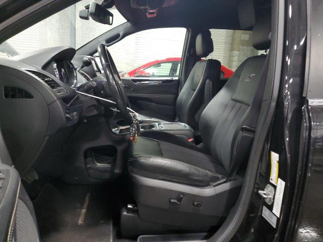 Photo 7 from auction – 2015 CHRYSLER TOWN & COU with VIN 2C4RC1HG8FR719971