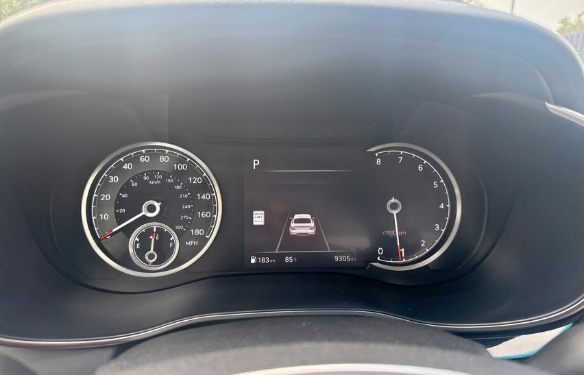 Photo 8 from auction – 2025 GENESIS G70 BASE with VIN KMTG34SC0SU153558