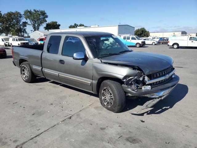 Photo 4 from auction – 2002 CHEVROLET SILVERADO with VIN 2GCEC19VX21271575