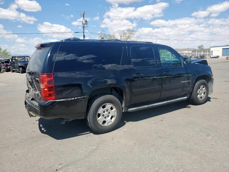 Photo 3 from auction – 2011 CHEVROLET SUBURBAN C1500 LS with VIN 1GNSCHE02BR397286