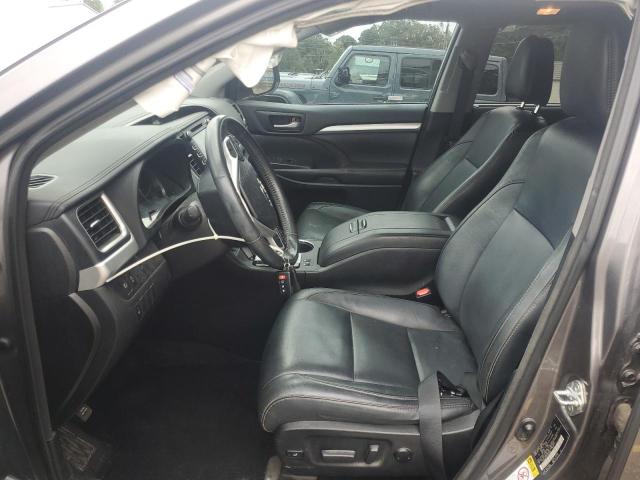 Photo 7 from auction – 2018 TOYOTA HIGHLANDER with VIN 5TDKZRFH1JS532632