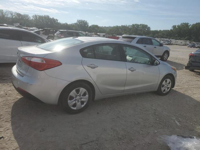 Photo 3 from auction – 2015 KIA FORTE LX with VIN KNAFK4A60F5351093