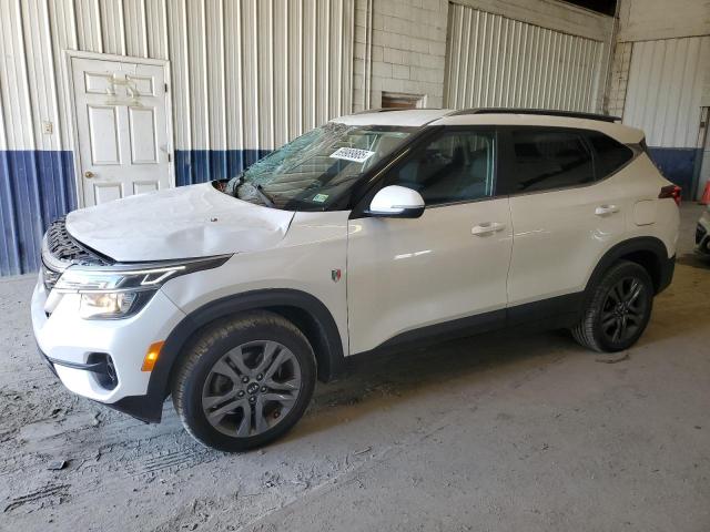 KIA SELTOS S 2021 with VIN KNDEUCAA2M7168853 - Photo from auction