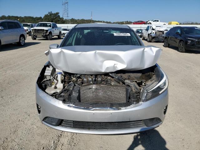 Photo 5 from auction – 2017 KIA FORTE LX with VIN 3KPFL4A70HE018411