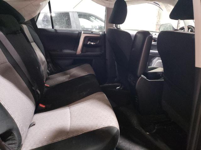Photo 11 from auction – 2019 TOYOTA 4RUNNER SR with VIN JTEBU5JR0K5681141