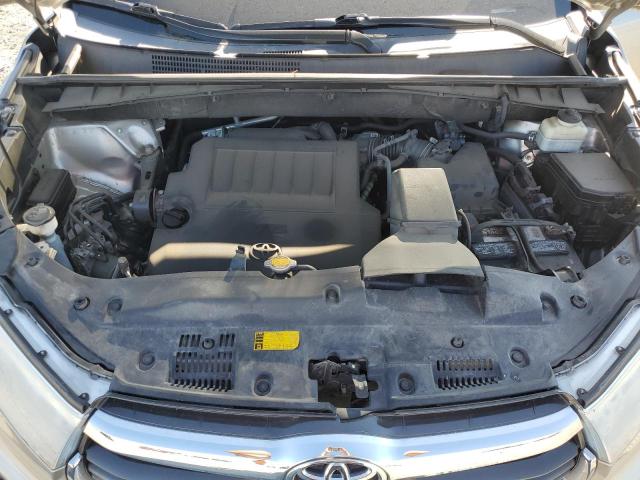 Photo 12 from auction – 2015 TOYOTA HIGHLANDER XLE with VIN 5TDJKRFH2FS163657