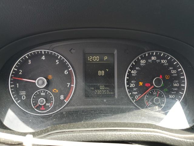 Photo 9 from auction – 2013 VOLKSWAGEN PASSAT S with VIN 1VWAP7A37DC061753