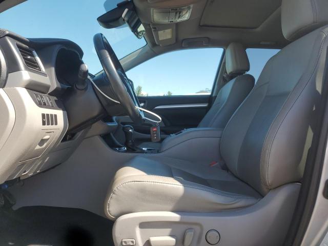 Photo 7 from auction – 2017 TOYOTA HIGHLANDER with VIN 5TDJZRFH1HS434304
