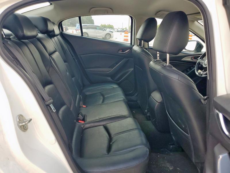 Photo 10 from auction – 2018 MAZDA 3 with VIN 3MZBN1V35JM184141