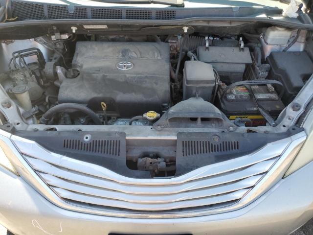 Photo 11 from auction – 2012 TOYOTA SIENNA XLE with VIN 5TDYK3DC4CS256582