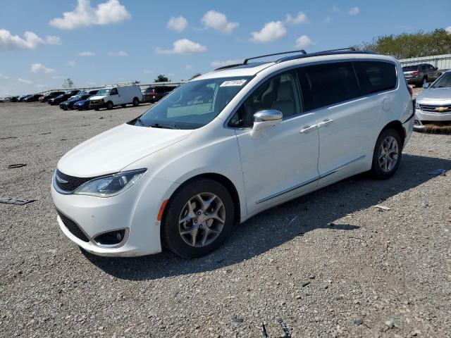 CHRYSLER PACIFICA LIMITED 2017 with VIN 2C4RC1GG5HR709094 - Photo from auction