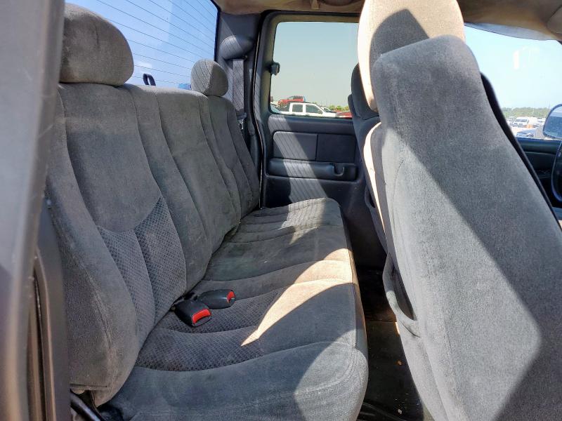 Photo 10 from auction – 2004 CHEVROLET SILVERADO with VIN 2GCEC19T041262630